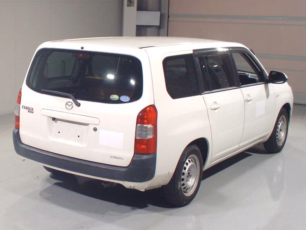 MAZDA FAMILIA