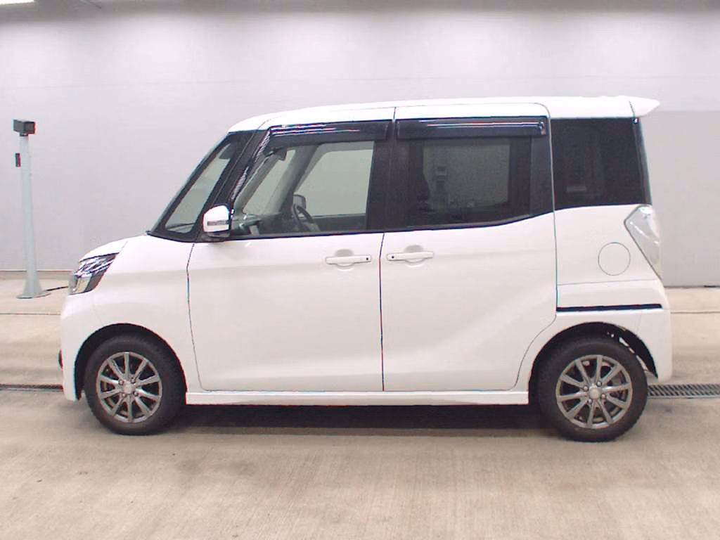 MITSUBISHI EK SPACE