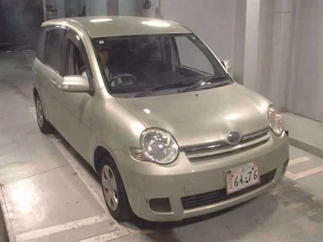 TOYOTA SIENTA