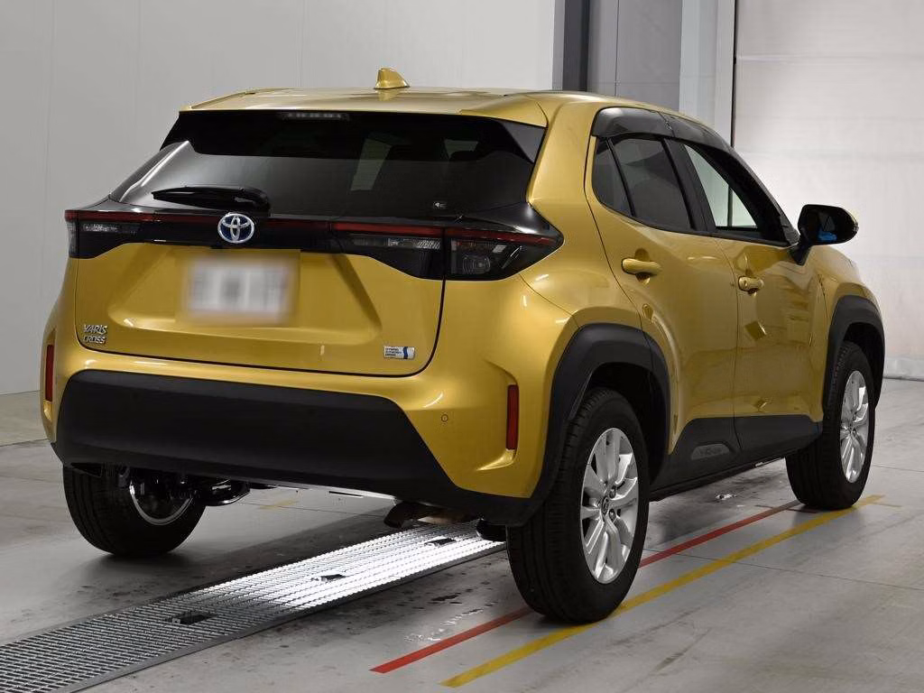 TOYOTA YARIS CROSS