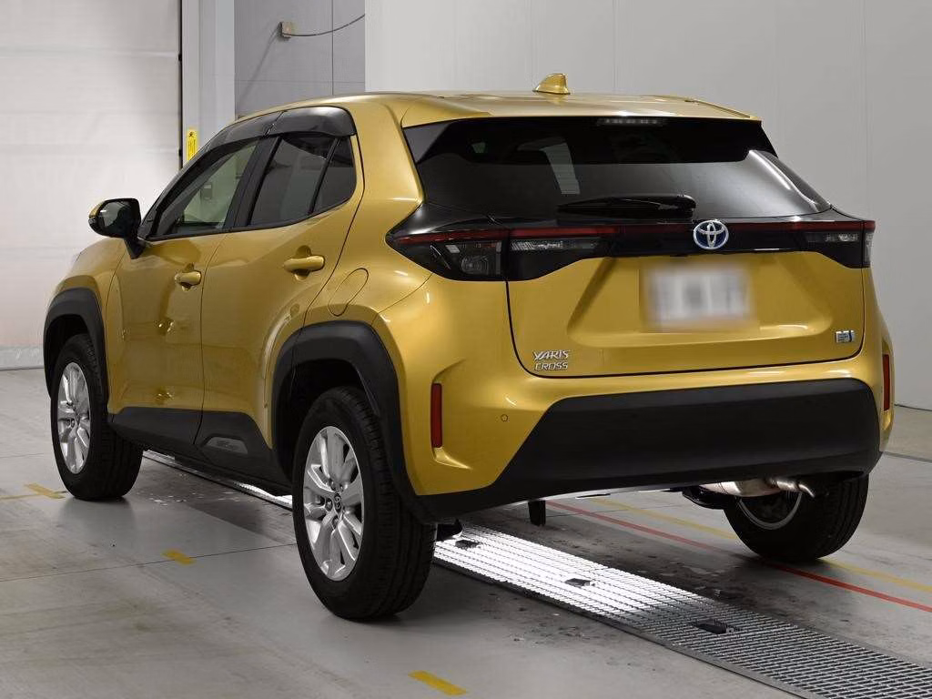 TOYOTA YARIS CROSS