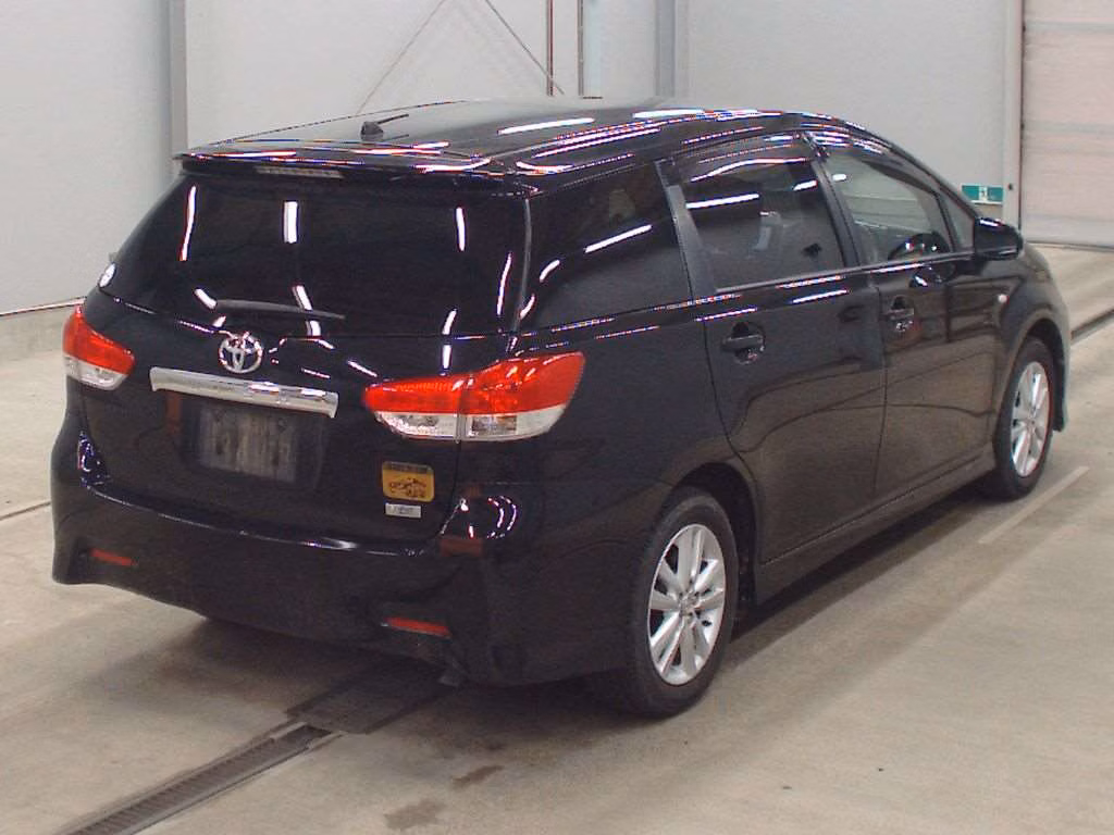 TOYOTA WISH