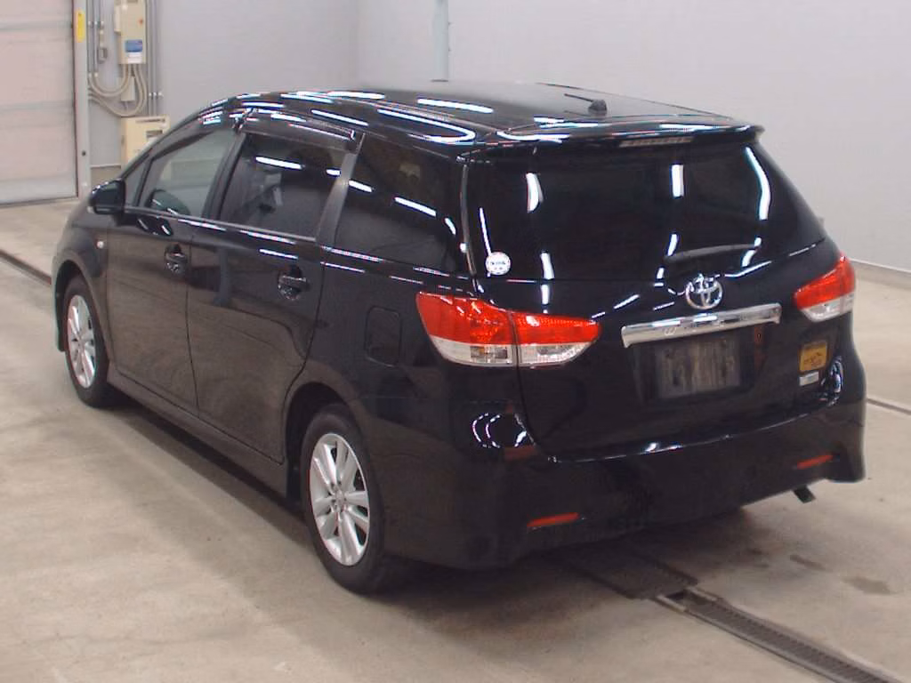 TOYOTA WISH