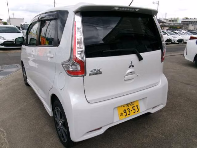 MITSUBISHI EK CUSTOM