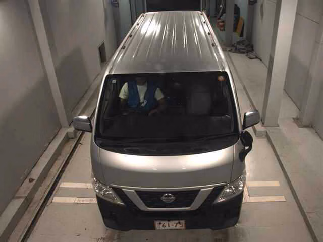 NISSAN NV350 CARAVAN