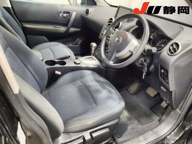 NISSAN DUALIS