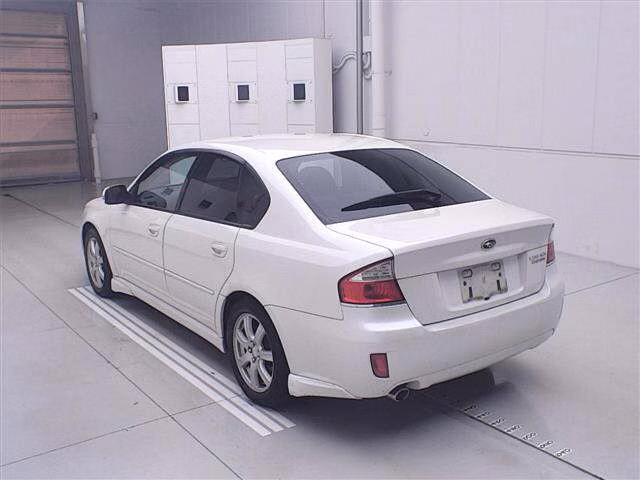 SUBARU LEGACY B4