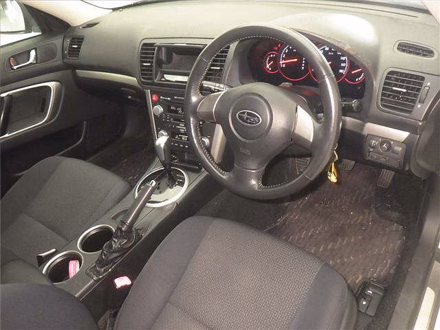 SUBARU LEGACY B4
