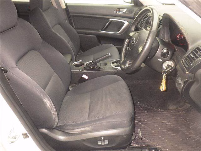 SUBARU LEGACY B4