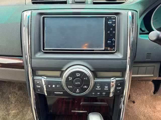 TOYOTA MARK X