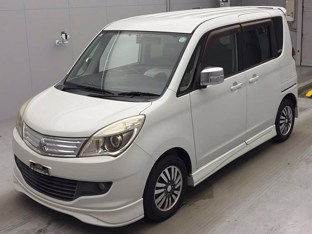 MITSUBISHI DELICA D:2