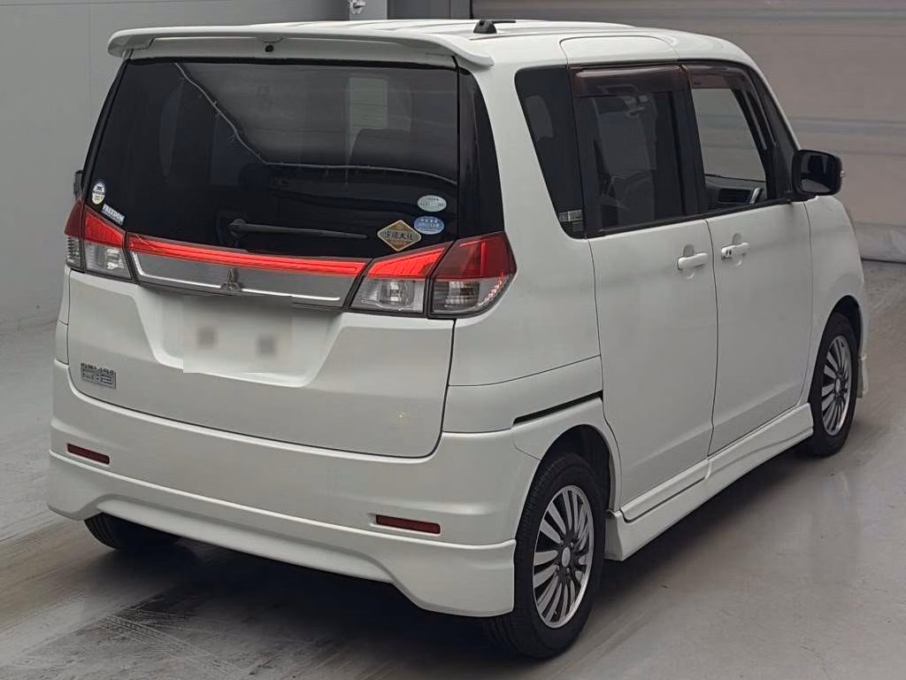 MITSUBISHI DELICA D:2