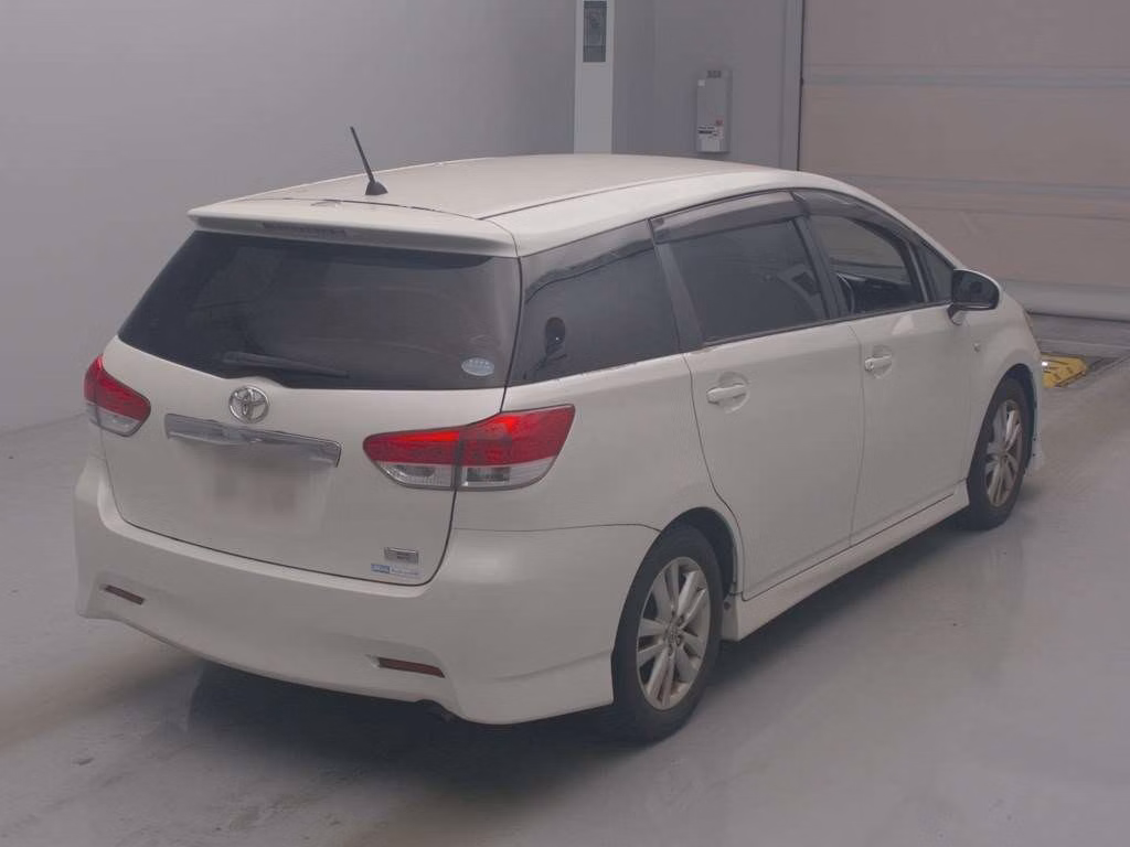 TOYOTA WISH