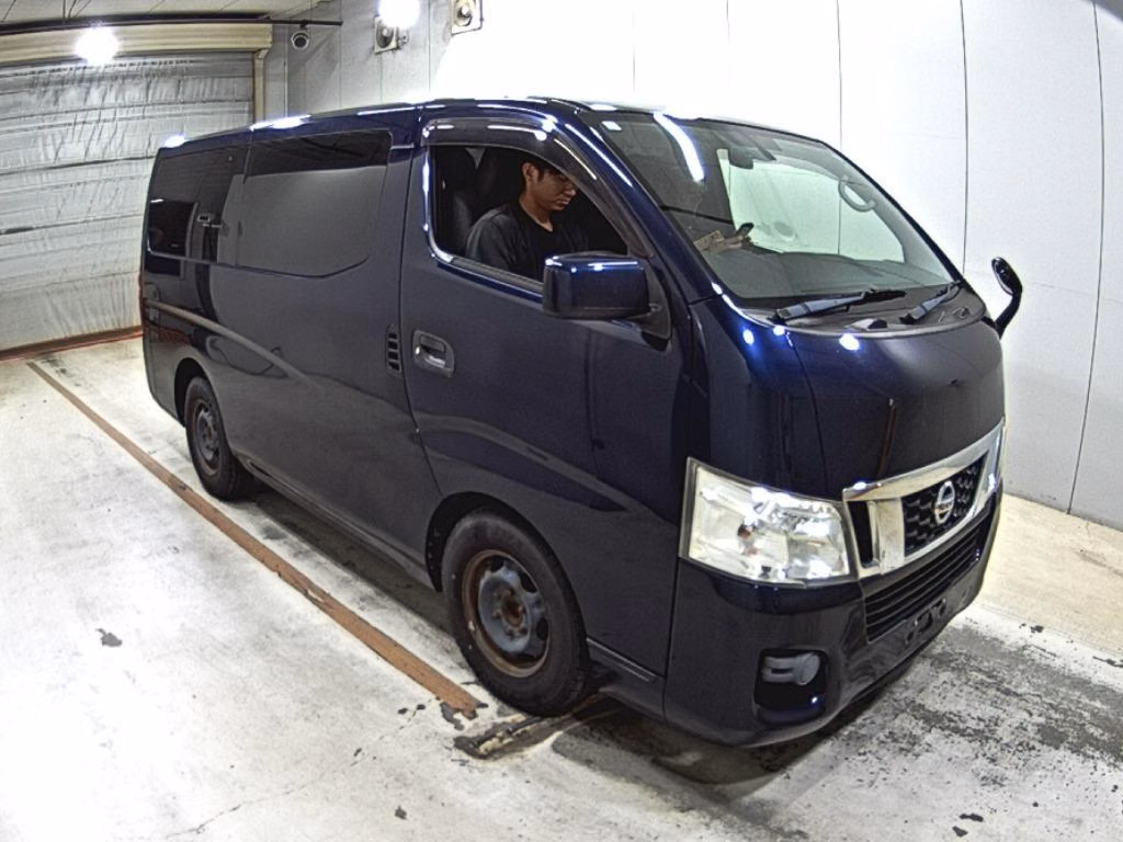 NISSAN NV350 CARAVAN