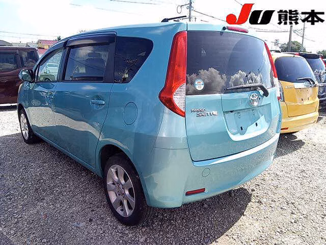 TOYOTA PASSO SETTE