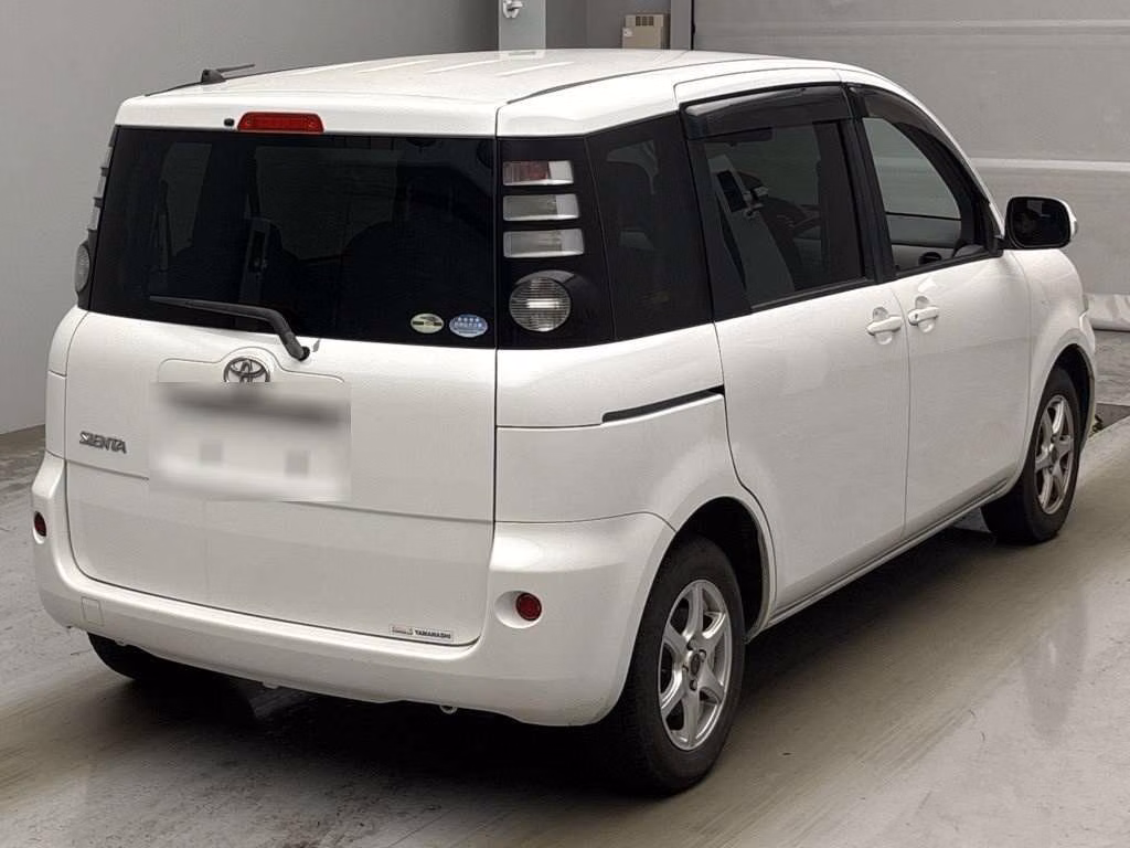 TOYOTA SIENTA