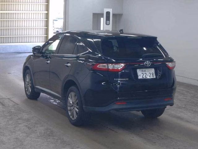 TOYOTA HARRIER