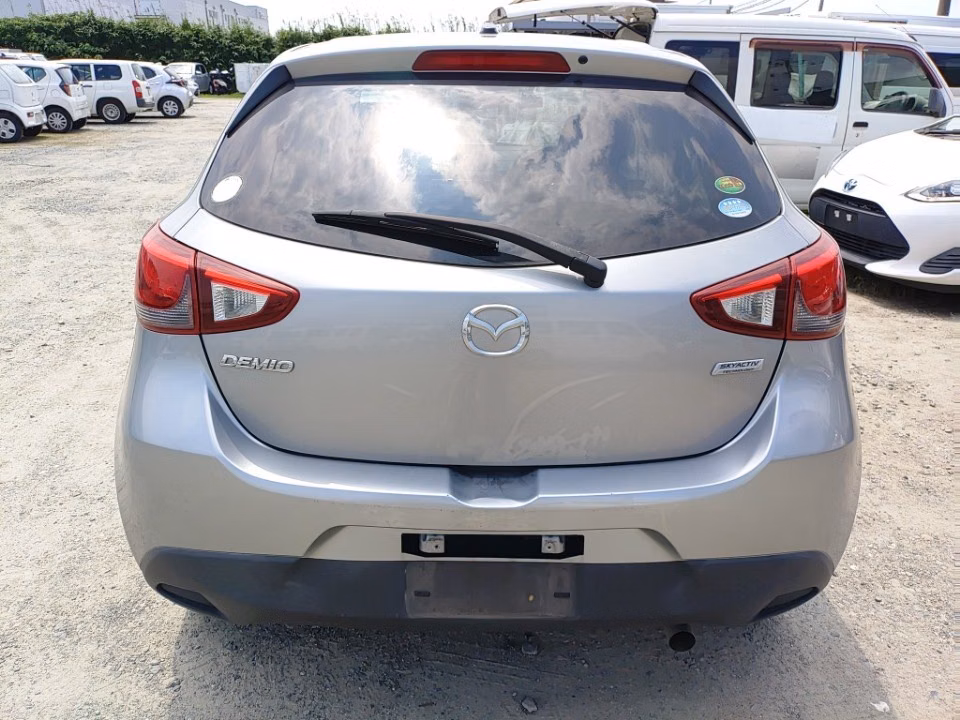 MAZDA DEMIO