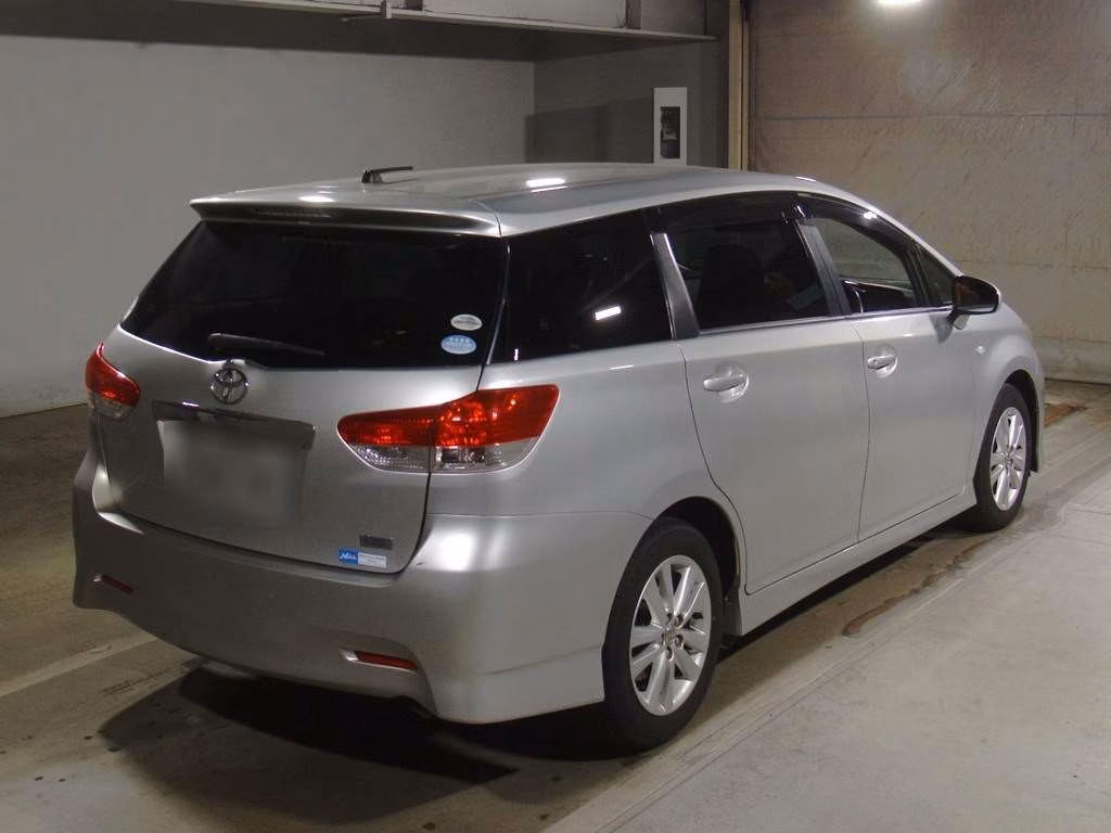 TOYOTA WISH