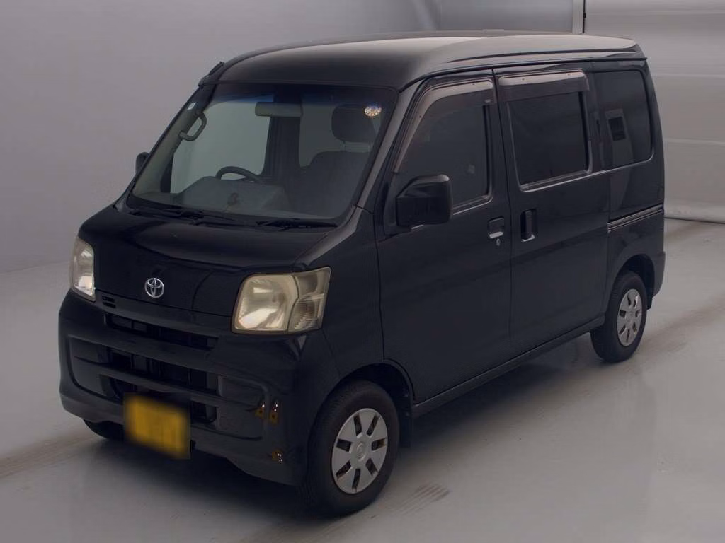 TOYOTA PIXIS VAN