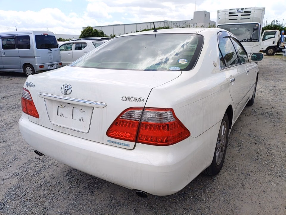 TOYOTA CROWN