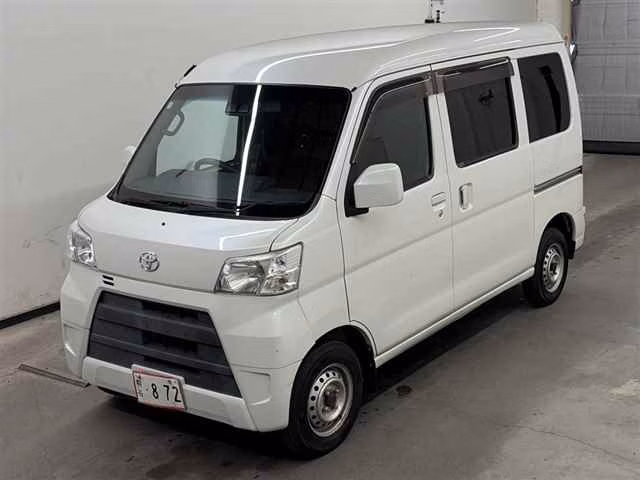 TOYOTA PIXIS VAN