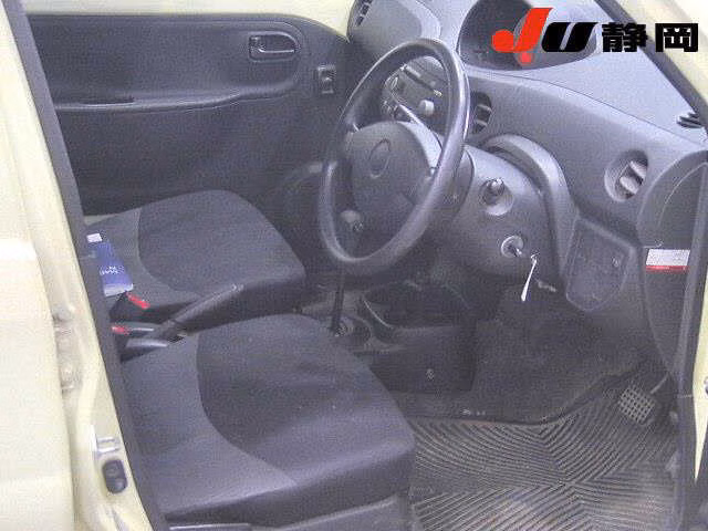 DAIHATSU ESSE