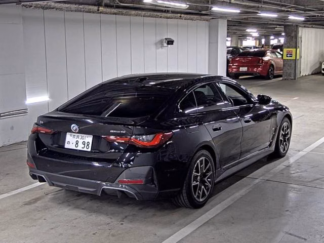 BMW I4