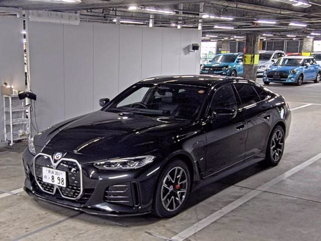 BMW I4
