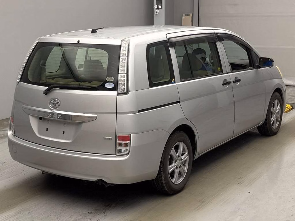 TOYOTA ISIS