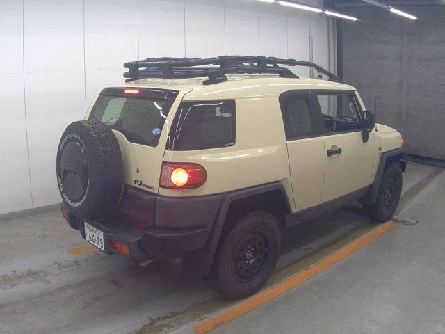 TOYOTA FJ CRUISER