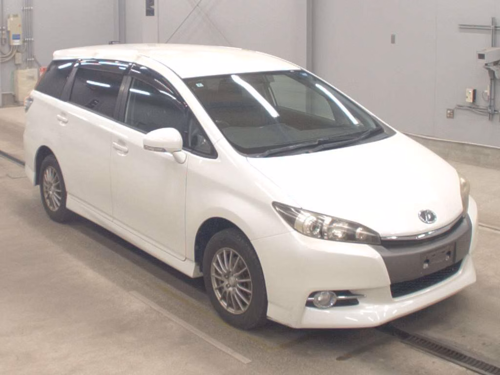 TOYOTA WISH