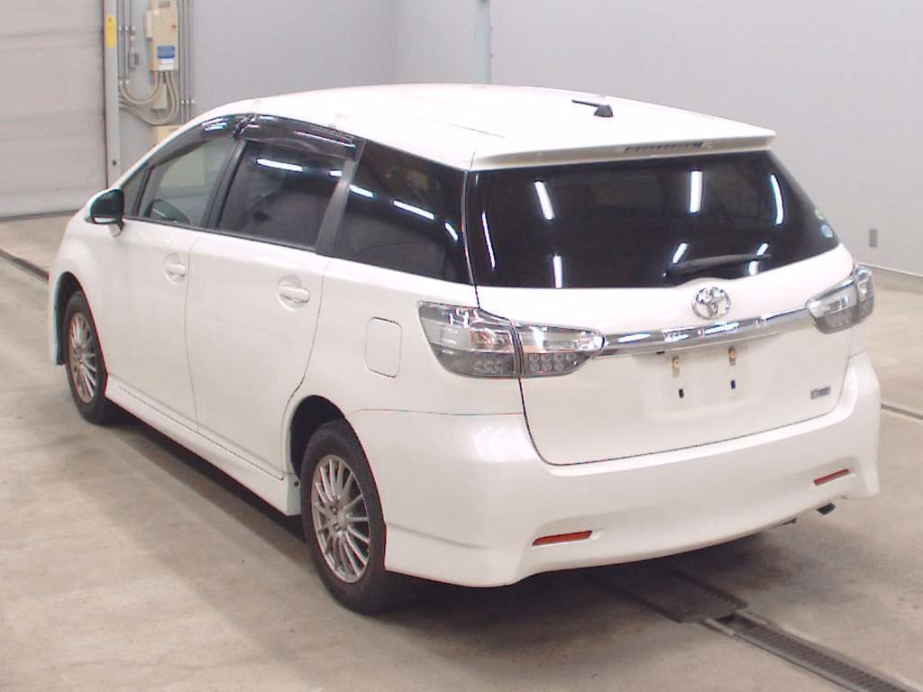 TOYOTA WISH