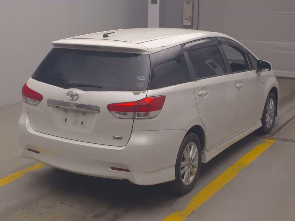 TOYOTA WISH