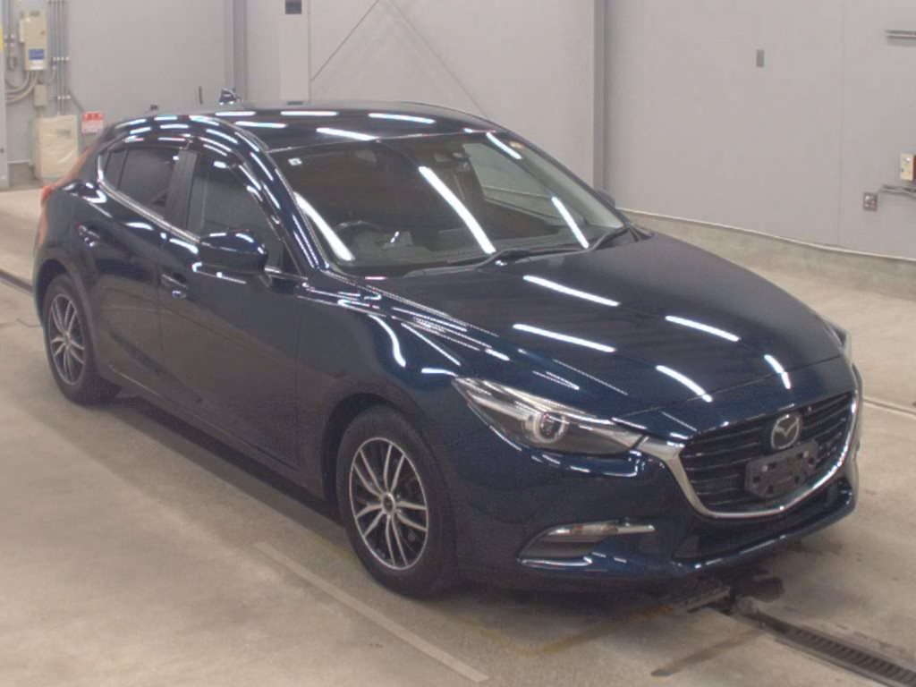 MAZDA AXELA
