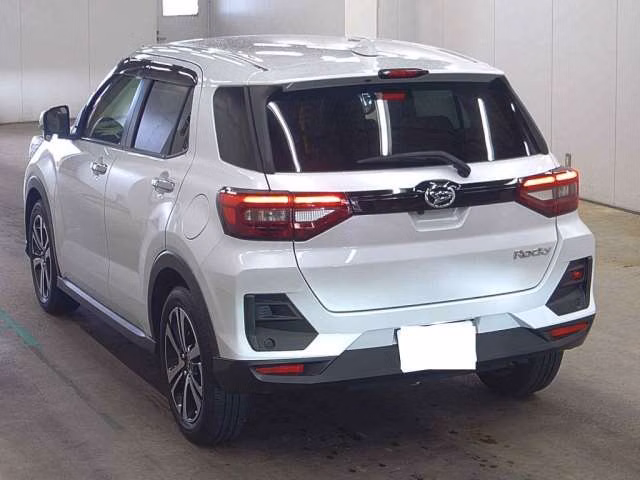 DAIHATSU ROCKY