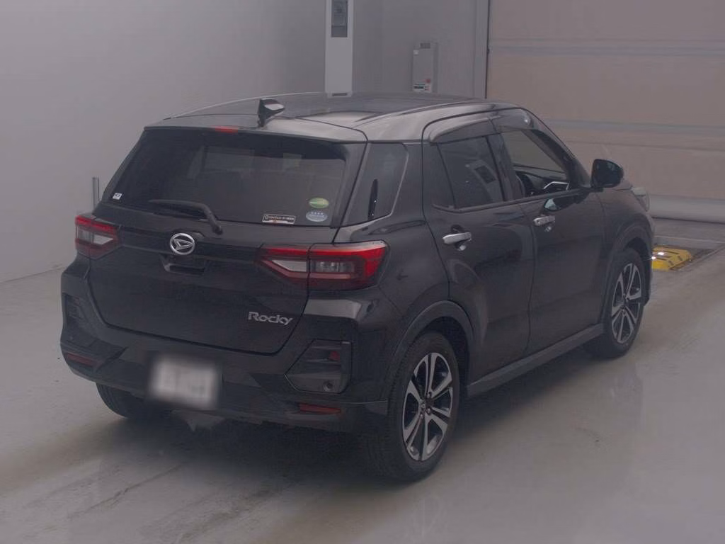 DAIHATSU ROCKY