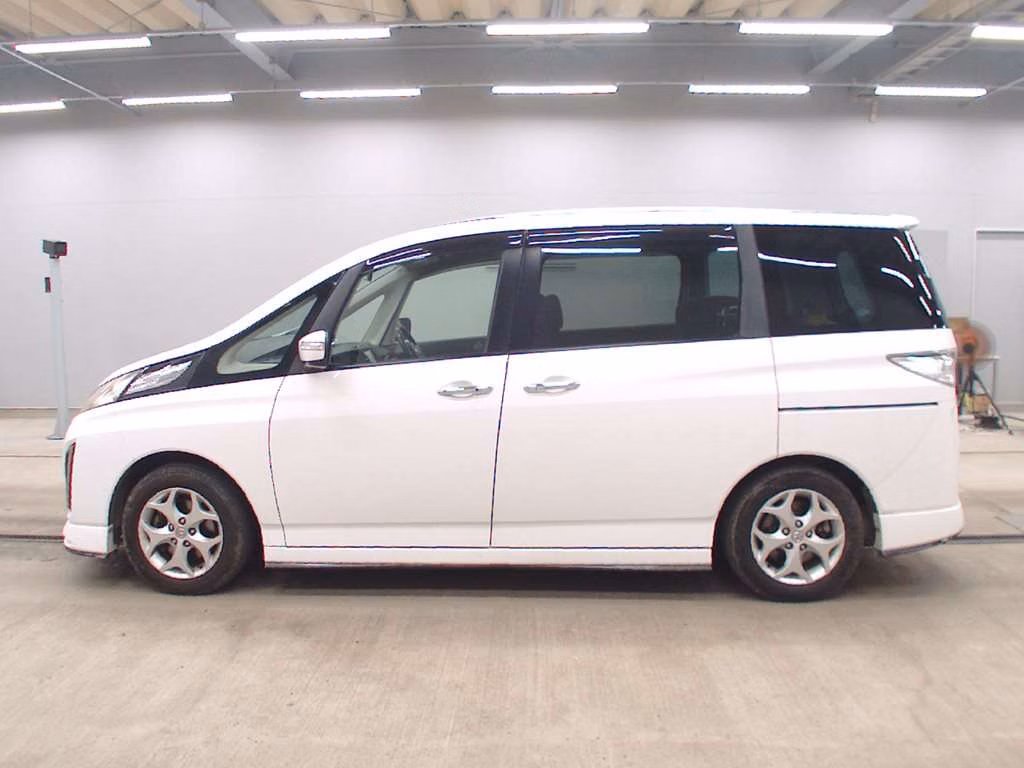 MAZDA BIANTE