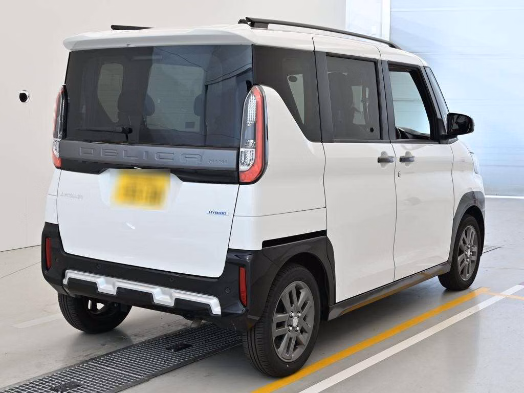 MITSUBISHI DELICA MINI