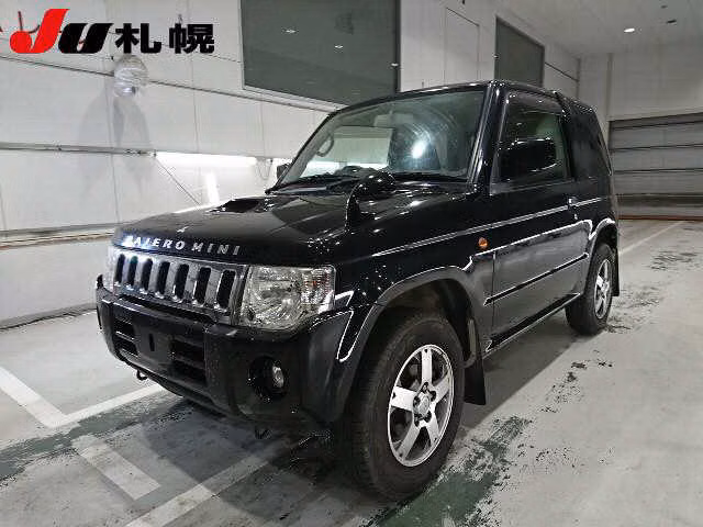 MITSUBISHI PAJERO MINI