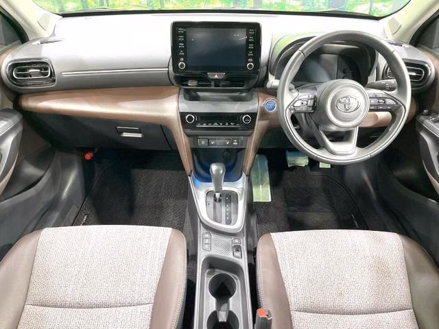 TOYOTA YARIS CROSS