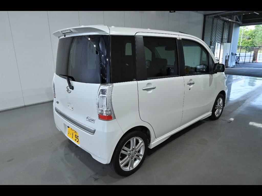DAIHATSU TANTO EXE