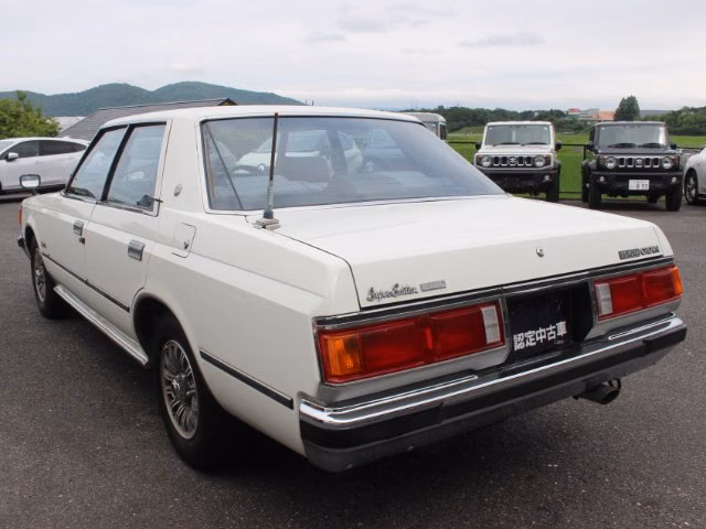 TOYOTA CROWN