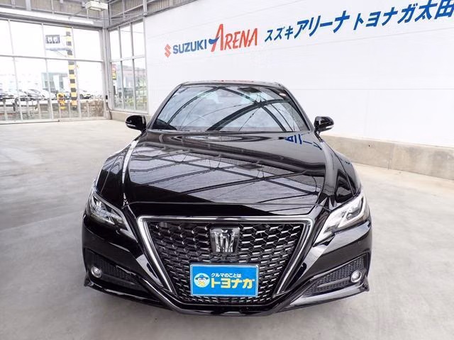 TOYOTA CROWN