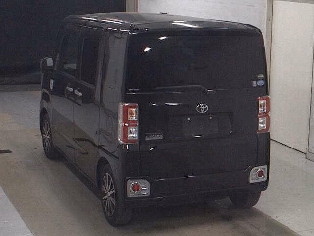 TOYOTA PIXIS MEGA