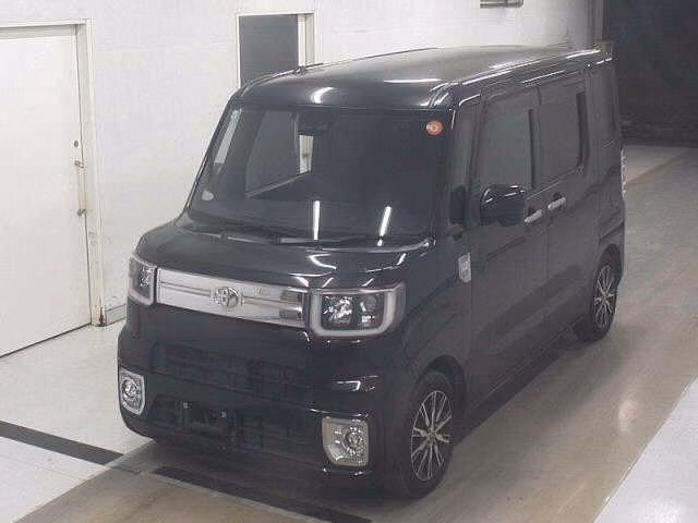 TOYOTA PIXIS MEGA
