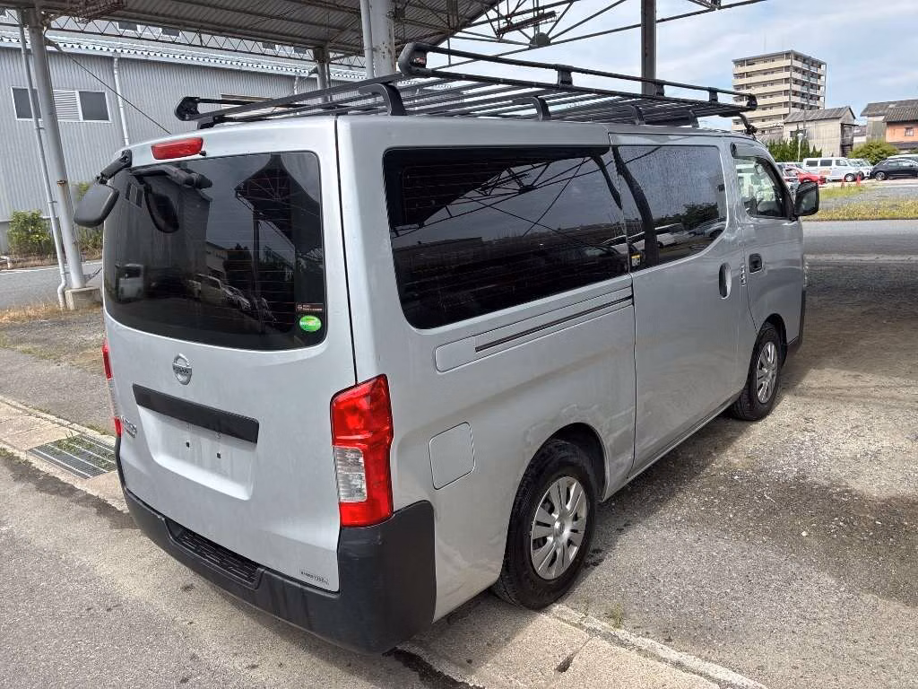 NISSAN NV350 CARAVAN