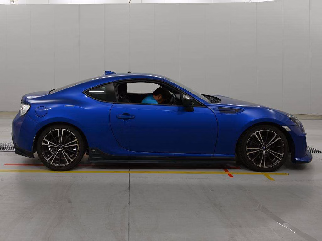 SUBARU BRZ