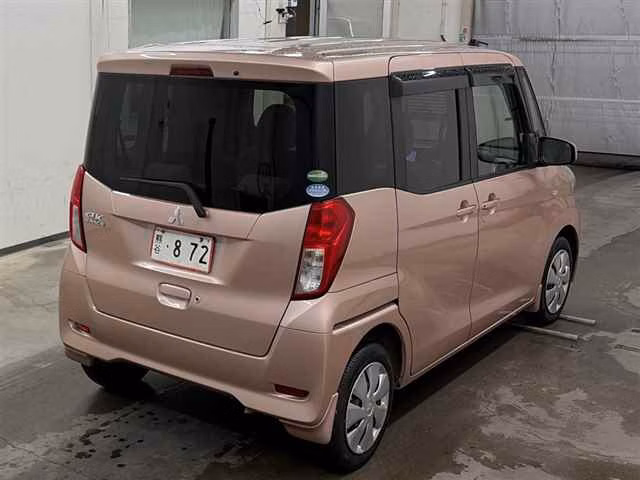 MITSUBISHI EK SPACE