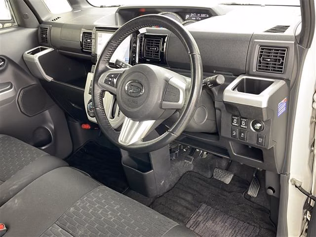 DAIHATSU WAKE